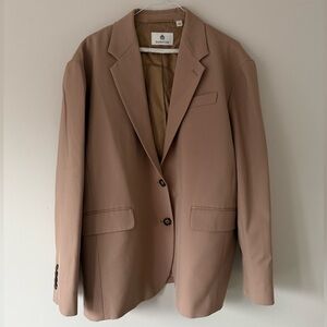 Aritzia Babaton Vogue Blazer